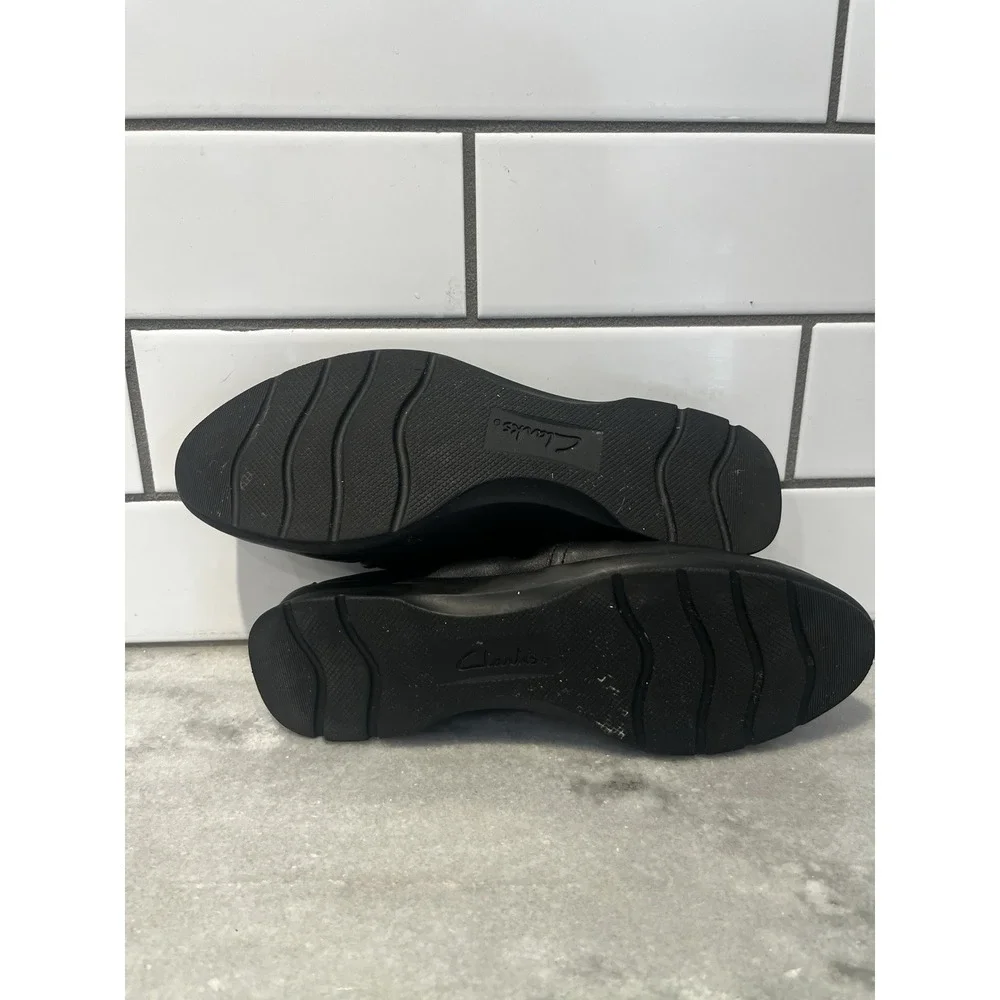 Clarks Black soft Leather Jenette Ruby Ruched Vamp Comfort stretch Flats‎ Size 7